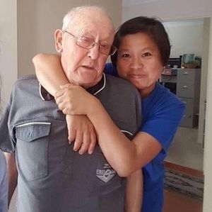 Meet your Posher, Estee